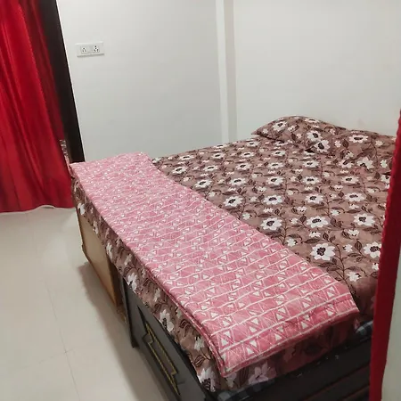 Maa Yatri Niwas Home Stay Ujjain Exterior photo