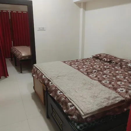 Maa Yatri Niwas Home Stay Ujjain Exterior photo