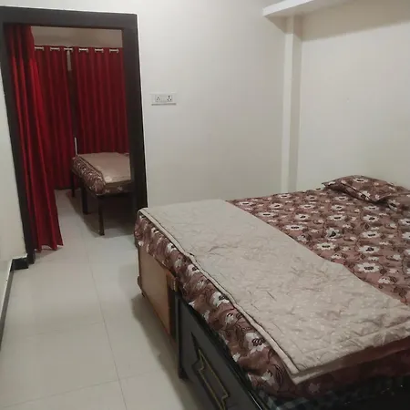 Maa Yatri Niwas Home Stay Ujjain Exterior photo