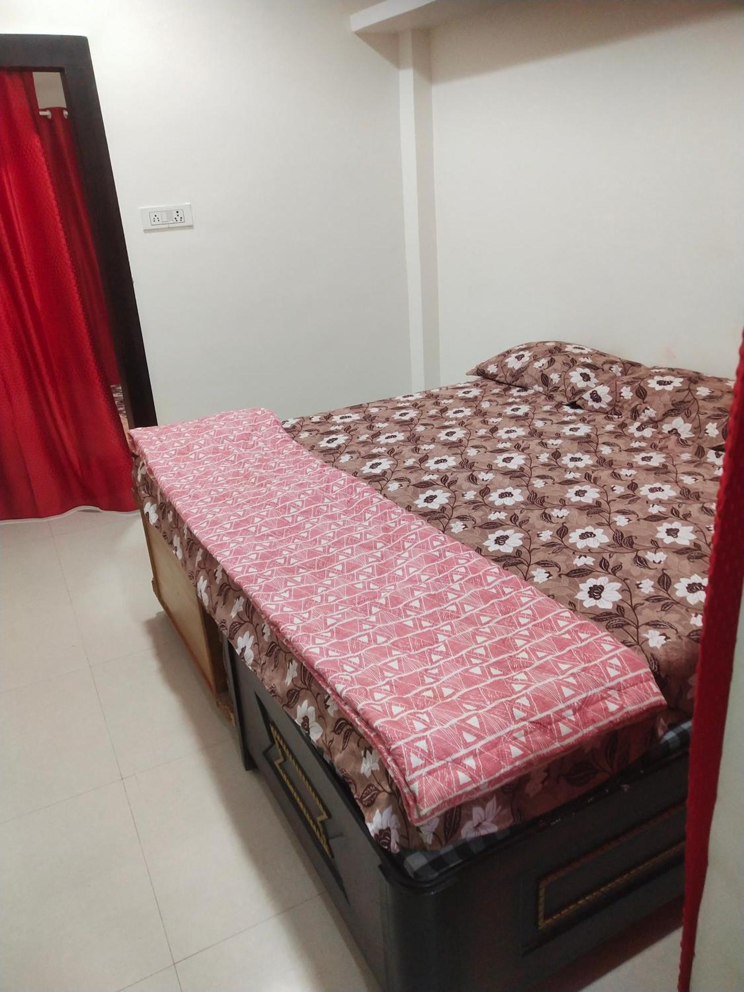 Maa Yatri Niwas Homestay