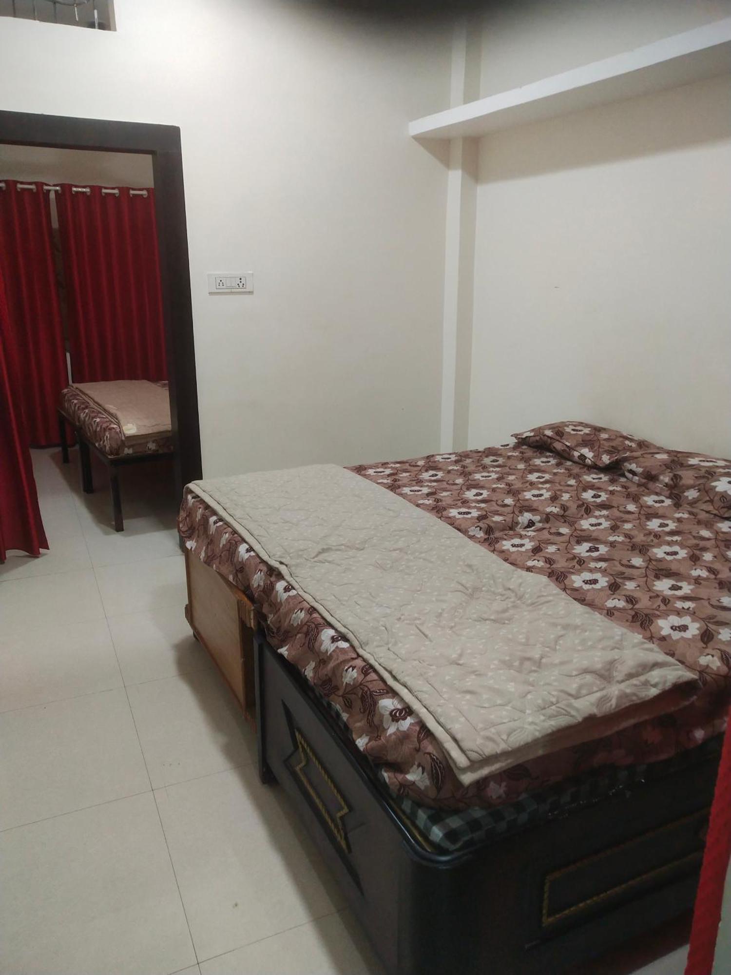 Maa Yatri Niwas Homestay